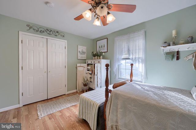 4158 LANDIS RD, Hanover, PA 17331