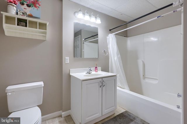 4158 LANDIS RD, Hanover, PA 17331