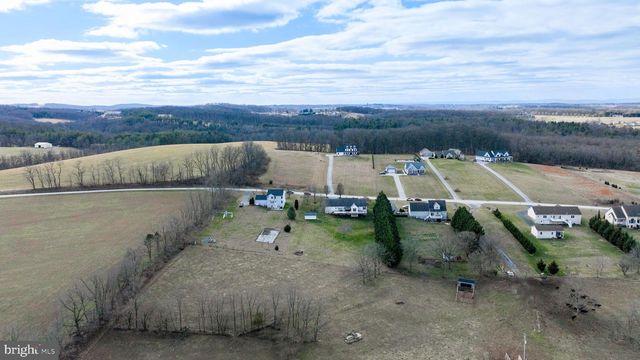 4158 LANDIS RD, Hanover, PA 17331