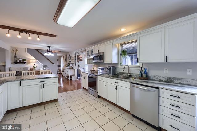 4158 LANDIS RD, Hanover, PA 17331