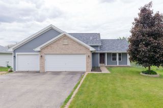912 Meadow Lane, Winnebago, IL 61088