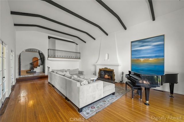 112 N. Highland Ave, Hancock Park, CA 90036