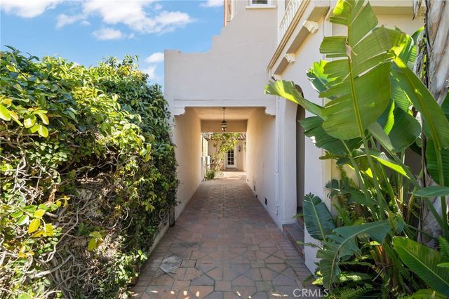 112 N. Highland Ave, Hancock Park, CA 90036