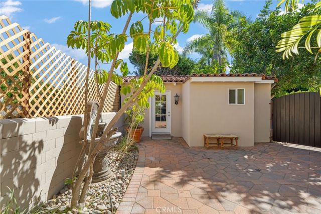 112 N. Highland Ave, Hancock Park, CA 90036