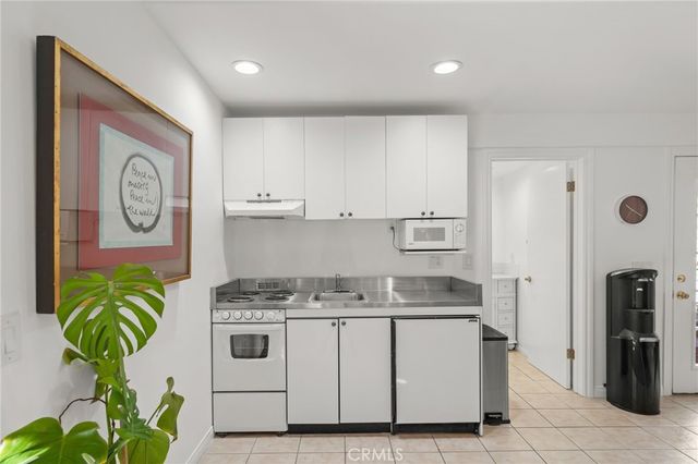 112 N. Highland Ave, Hancock Park, CA 90036