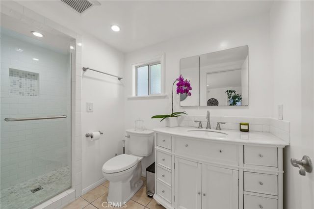 112 N. Highland Ave, Hancock Park, CA 90036