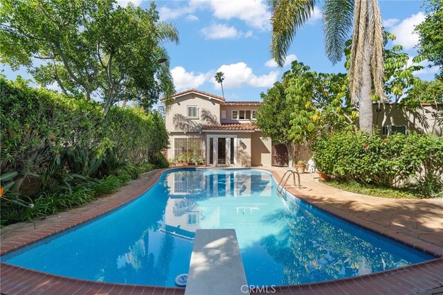 112 N. Highland Ave, Hancock Park, CA 90036