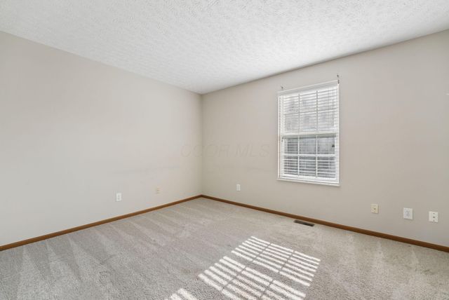 202 Hawkins Lane, 90E, Blacklick, OH 43004