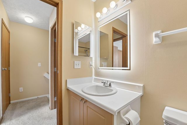 202 Hawkins Lane, 90E, Blacklick, OH 43004