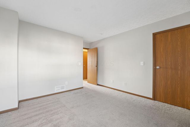 202 Hawkins Lane, 90E, Blacklick, OH 43004