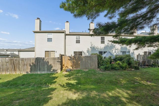 202 Hawkins Lane, 90E, Blacklick, OH 43004