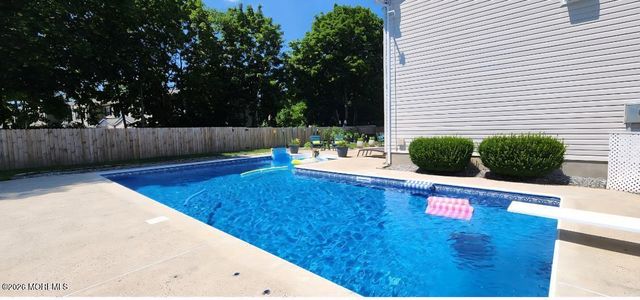 1010 Isaac Court, Toms River, NJ 08753