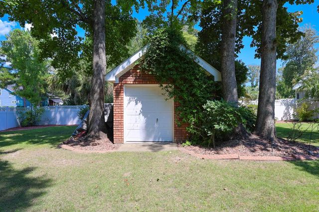 9734 Anchor Dr., Longs, SC 29568