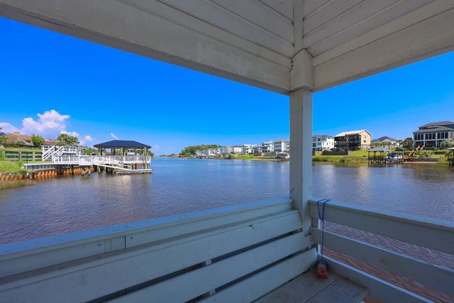 9734 Anchor Dr., Longs, SC 29568