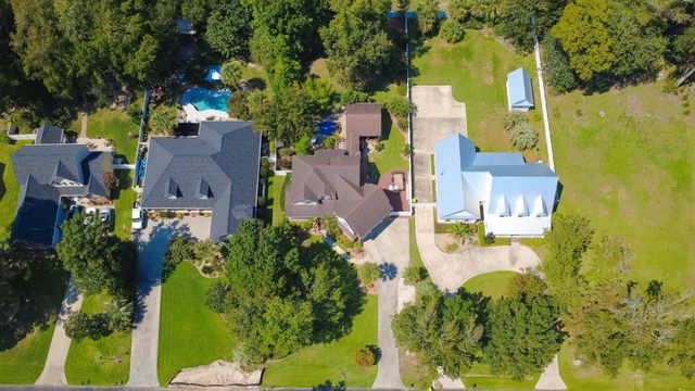 9734 Anchor Dr., Longs, SC 29568