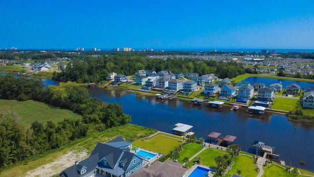 9734 Anchor Dr., Longs, SC 29568