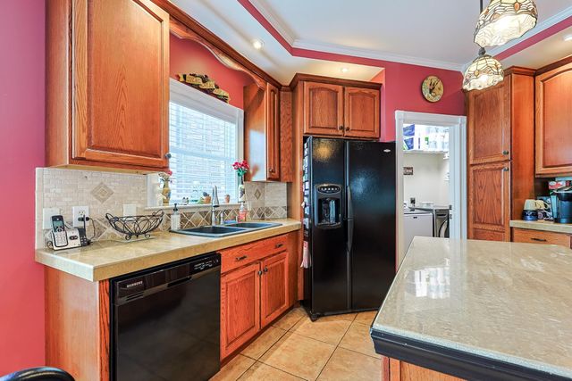 9734 Anchor Dr., Longs, SC 29568