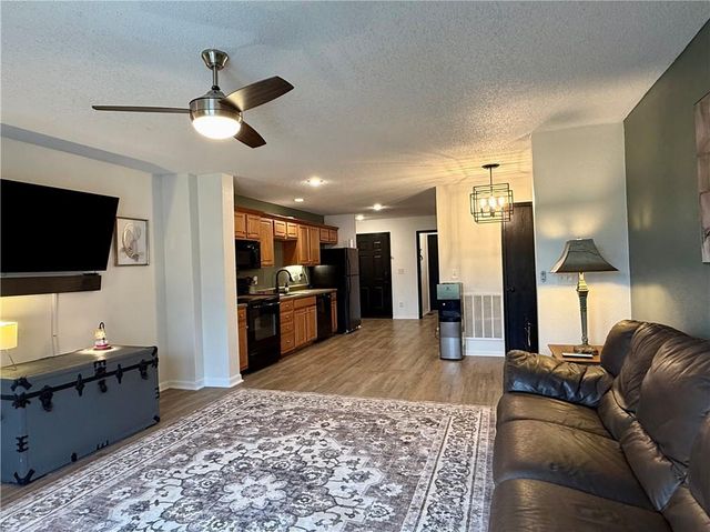 15500 NW 123rd Street, Platte City, MO 64079