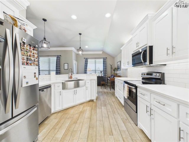 6125 SANDY HILL BOULEVARD, Wichita Falls, TX 76310