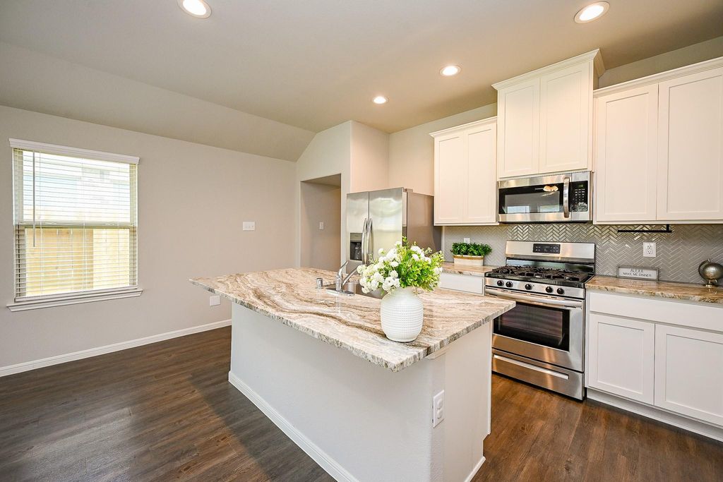 10130 Barn Owl Trail, Magnolia, TX 77354