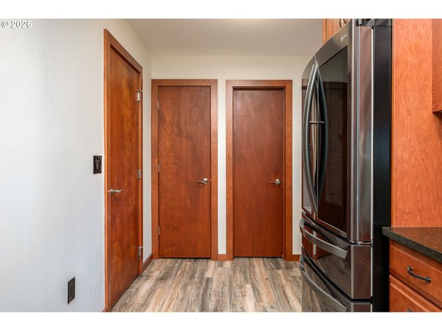 11175 Sw BLAKENEY St, Beaverton, OR 97008