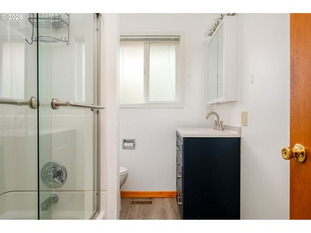 11175 Sw BLAKENEY St, Beaverton, OR 97008