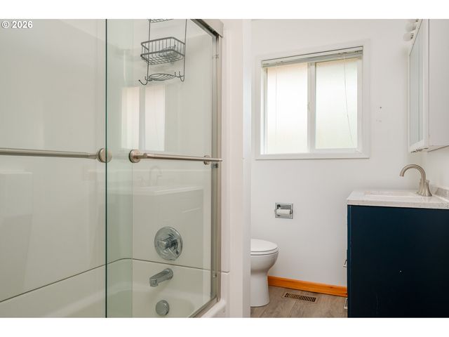 11175 Sw BLAKENEY St, Beaverton, OR 97008