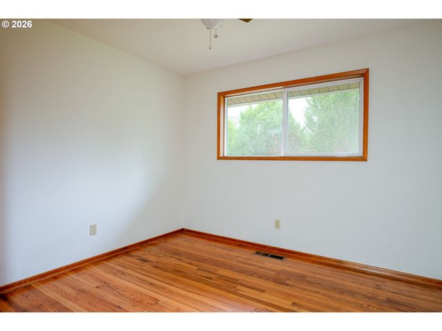 11175 Sw BLAKENEY St, Beaverton, OR 97008