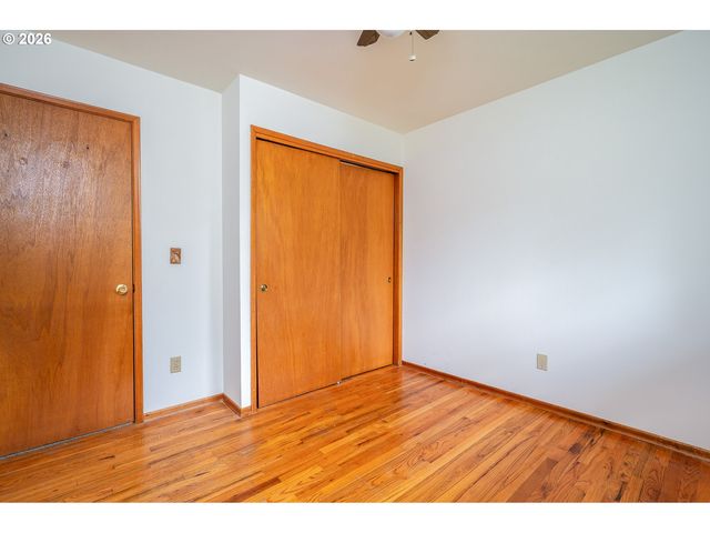 11175 Sw BLAKENEY St, Beaverton, OR 97008