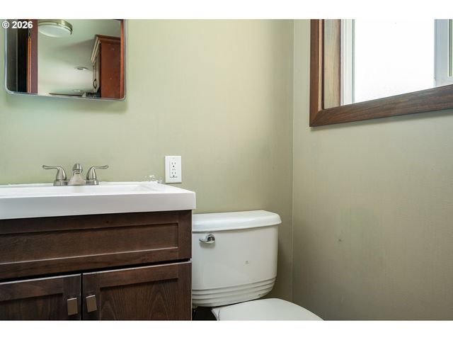 11175 Sw BLAKENEY St, Beaverton, OR 97008