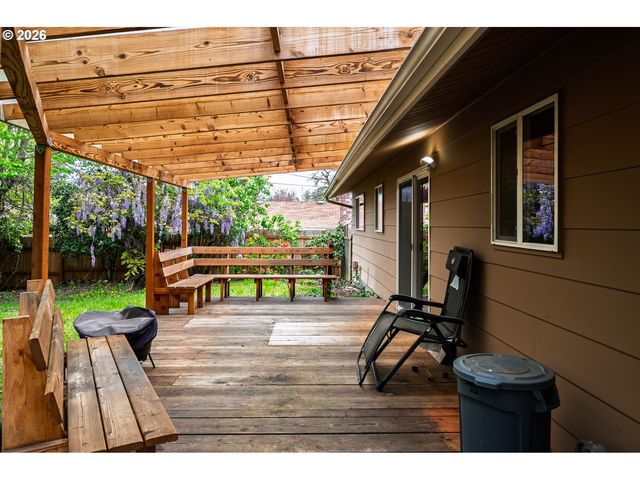 11175 Sw BLAKENEY St, Beaverton, OR 97008