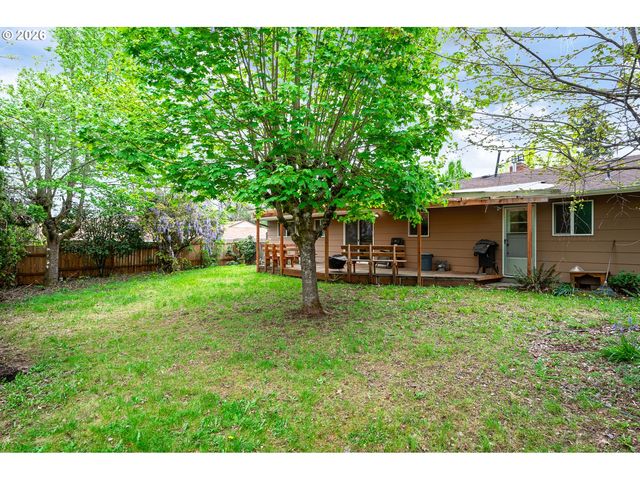 11175 Sw BLAKENEY St, Beaverton, OR 97008