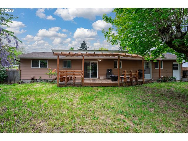 11175 Sw BLAKENEY St, Beaverton, OR 97008