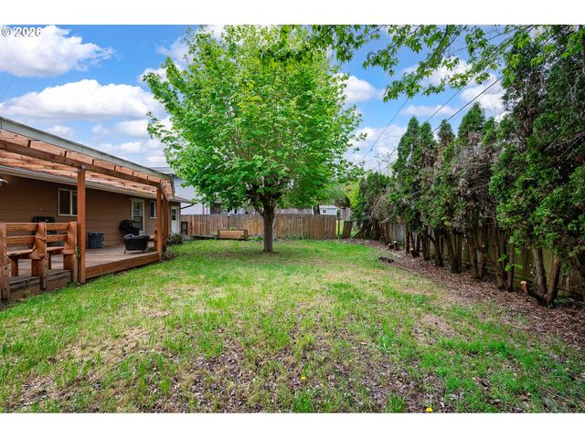 11175 Sw BLAKENEY St, Beaverton, OR 97008