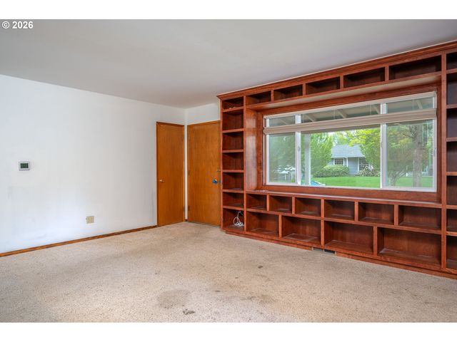 11175 Sw BLAKENEY St, Beaverton, OR 97008