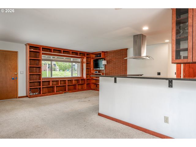 11175 Sw BLAKENEY St, Beaverton, OR 97008