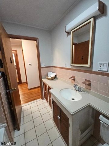 53 High Ave, Randolph Twp., NJ 07869