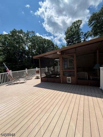 53 High Ave, Randolph Twp., NJ 07869