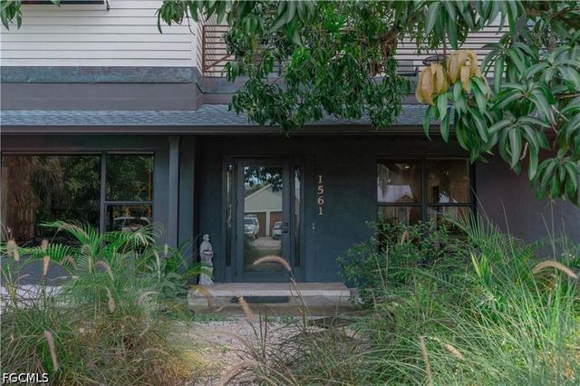 1561 Lynwood AVE, Fort Myers, FL 33901