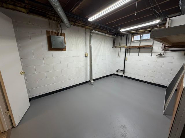 6403 83rd Court N, Brooklyn Park, MN 55445