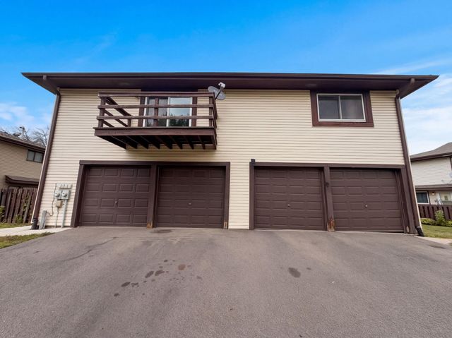 6403 83rd Court N, Brooklyn Park, MN 55445