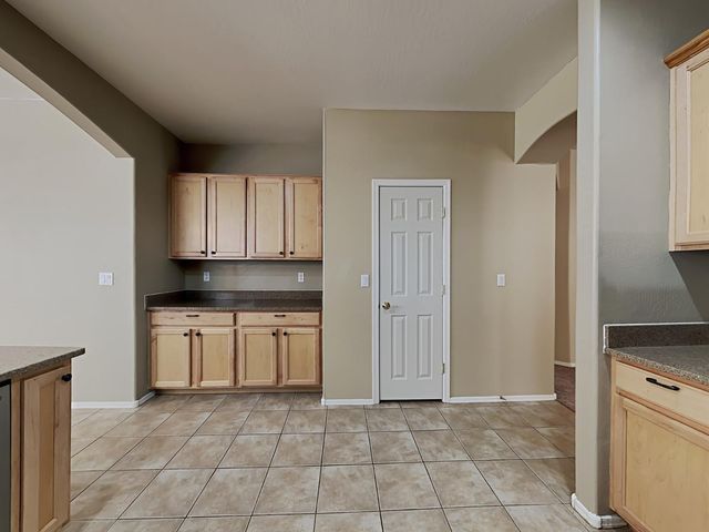 991 E Saddleback Place, San Tan Valley, AZ 85143