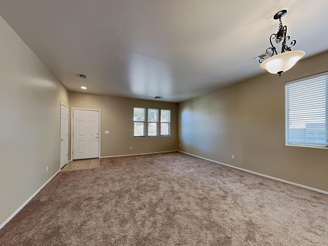 991 E Saddleback Place, San Tan Valley, AZ 85143