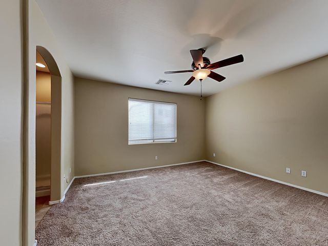 991 E Saddleback Place, San Tan Valley, AZ 85143