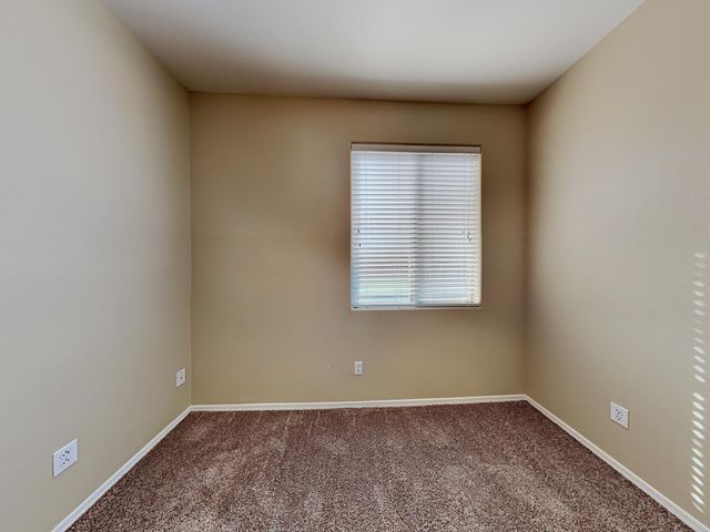 991 E Saddleback Place, San Tan Valley, AZ 85143