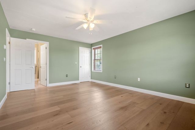11 Duquette Dr, Haverhill, MA 01830
