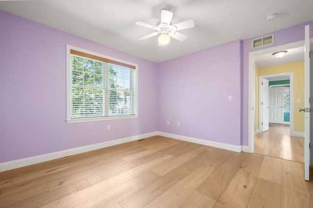 11 Duquette Dr, Haverhill, MA 01830