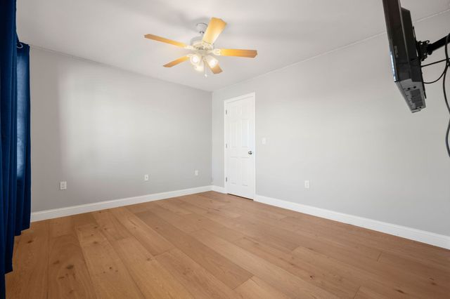 11 Duquette Dr, Haverhill, MA 01830