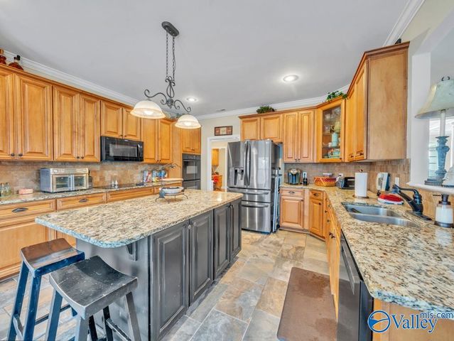 109 River Walk Trail, New Market, AL 35761