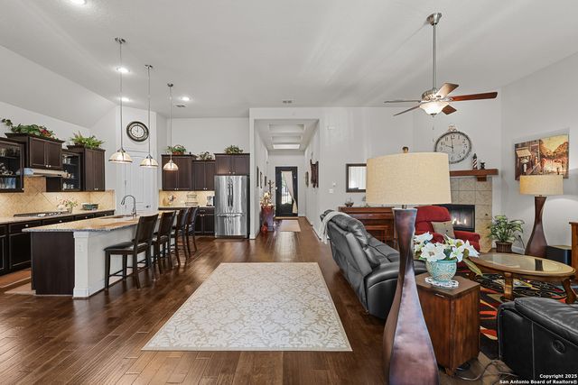 1424 Settlement, New Braunfels, TX 78132